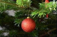 rote Christbaumkugel