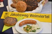 Jakobsweg_Brot und Wurst