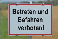 Schild Betreten verboten