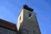 Kirchenfahne am Turm