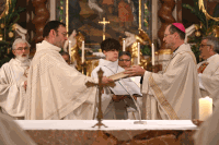 Übergabe Evangeliar