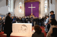 Bischof trifft Firmlinge