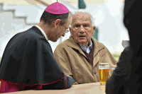 Turnovszky hört zu