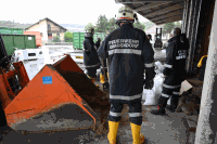 Befüllung von Sandsäcken