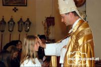 Bischof_Kindersegnung1