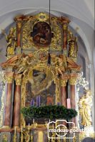 Adventkranz Kirche