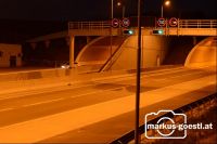 Autobahn Tunneleinfahrt2