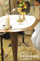 Neuer Altar mit Kelch