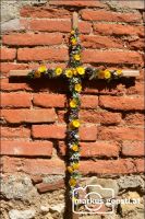 geschmücktes Kreuz