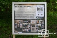 Infotafel Assisikapelle
