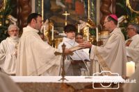 Übergabe Evangeliar