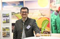 Markus Göstl am Messestand