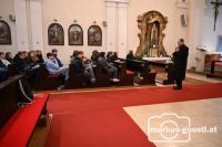 Bischof trifft Firmlinge