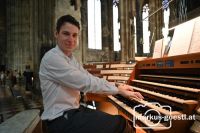 Organist Manuel Fröschl