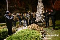 Weihnachtslieder spielen