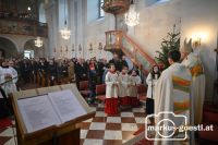 Volle Kirche in Wolkersdorf