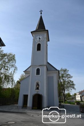 Kirche Bogenneusiedl