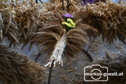 Erntekrone flechten