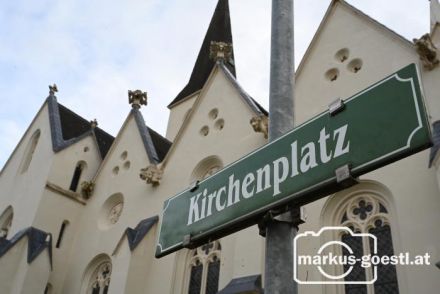 Kirchenplatz Jedenspeigen