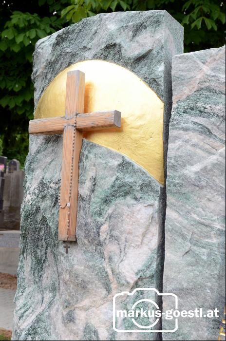 Moderner Grabstein