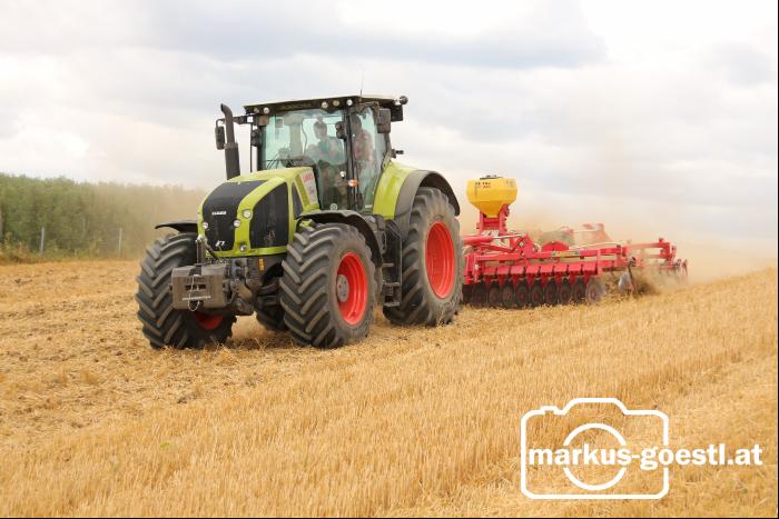 Claas mit Scheibenegge3