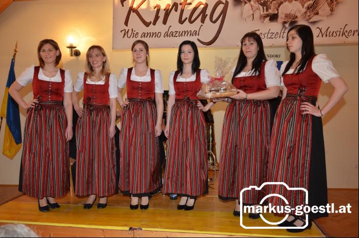Dirndlpräsentation2