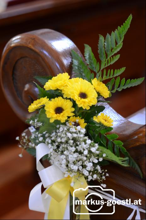 Blumenschmuck_Kirche
