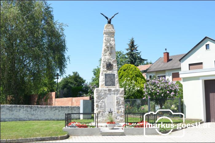 Kriegerdenkmal Föllim