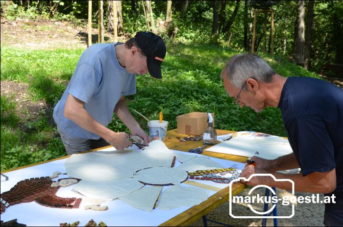 Klebung Mosaik Kapelle