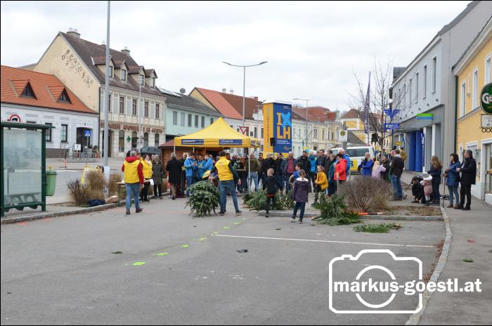 Christbaumweitwerfen