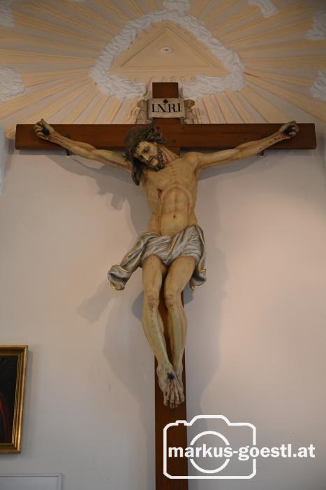 Kreuz Kirche Bogenneusiedl