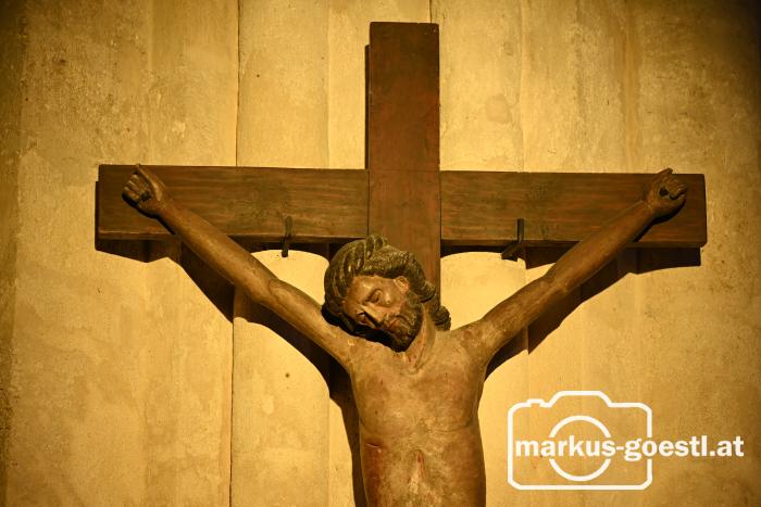 Kreuz Pfarrkirche Laa/Thaya