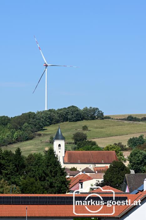 Windrad Kirche Wenzersdorf